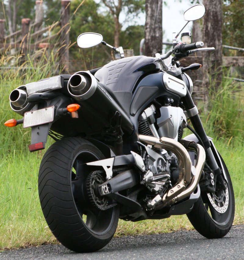 Yamaha MT 1