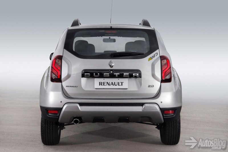 Renault Duster 2016 сзади