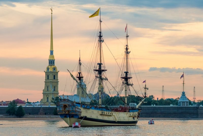 Корабль парусник Санкт-Петербург Полтава