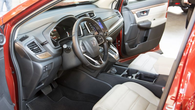 Honda CR-V 5 поколения салон