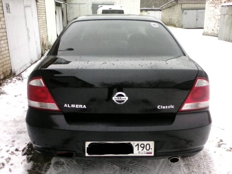Nissan Almera Classic вид сзади