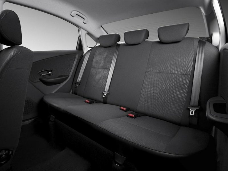 Nissan Almera 2016 салон
