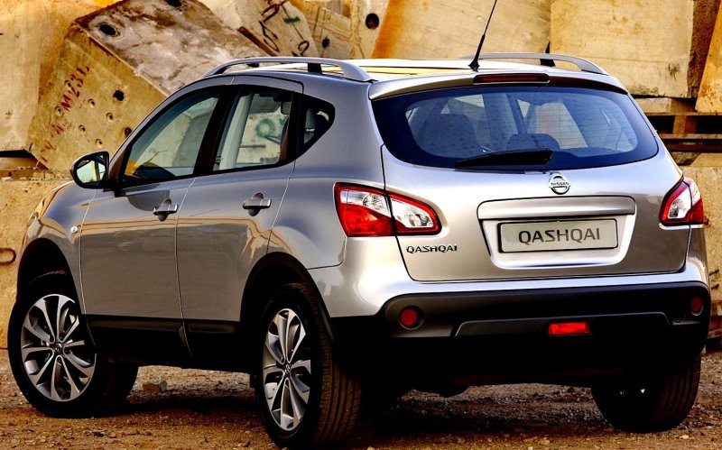 Машина Nissan Qashqai 2010