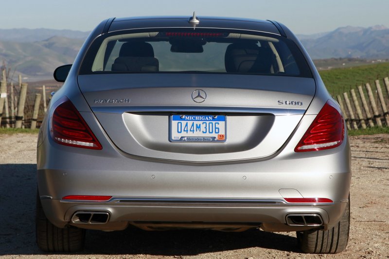 Mercedes Benz Maybach s600 зад