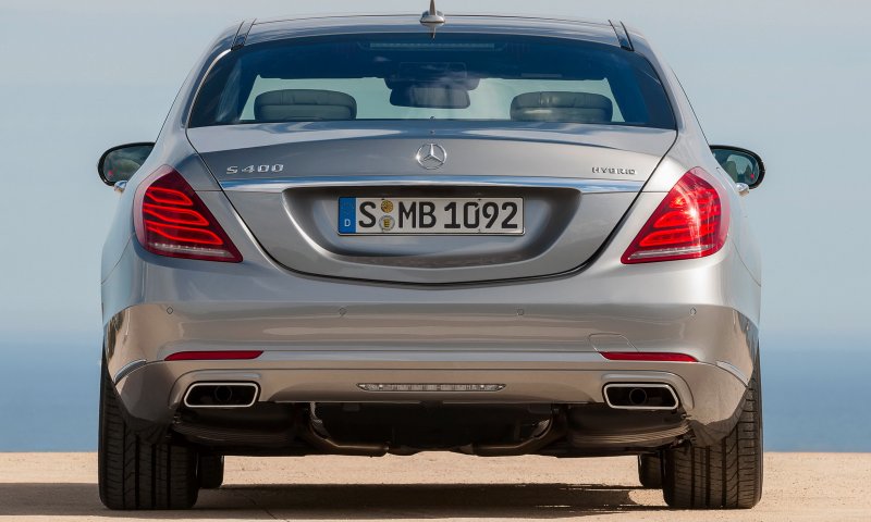 Mercedes Benz 222 s400