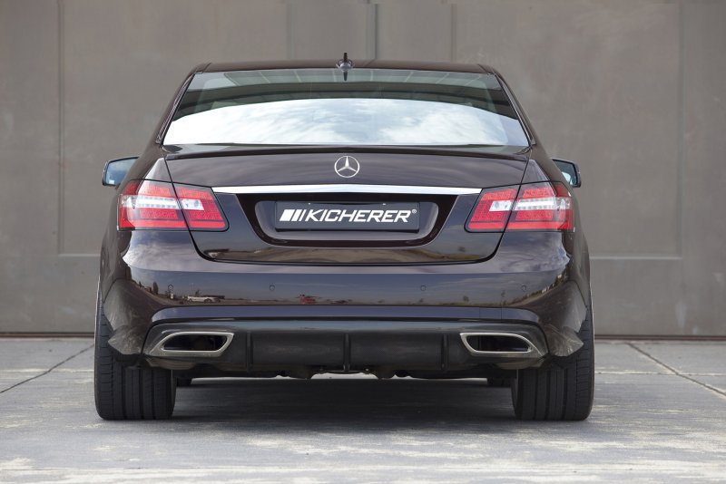 Mercedes Benz w212 сзади