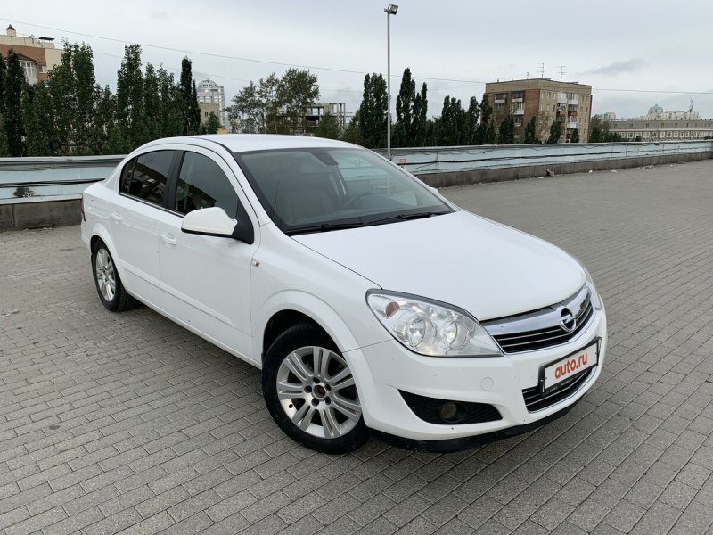 Opel Astra h Рестайлинг 2011
