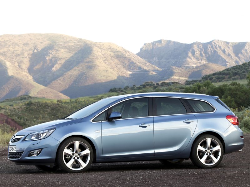 Opel Astra j Sports Tourer