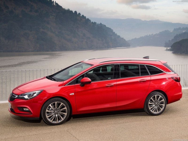 Opel Astra Sports Tourer 2016