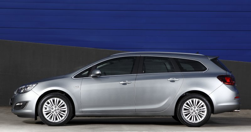 Opel Astra j универсал 2014