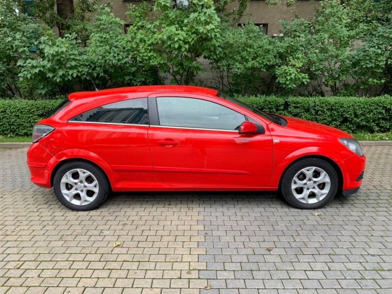 Opel Astra h 2006 красный