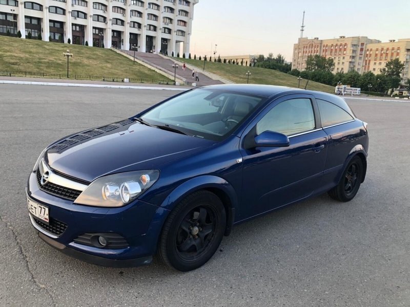Opel Astra GTC H 1.8 2008