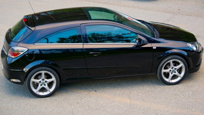 Opel Astra h GTC панорама