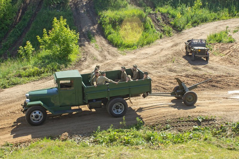 Урал ЗИС 355 М на целине