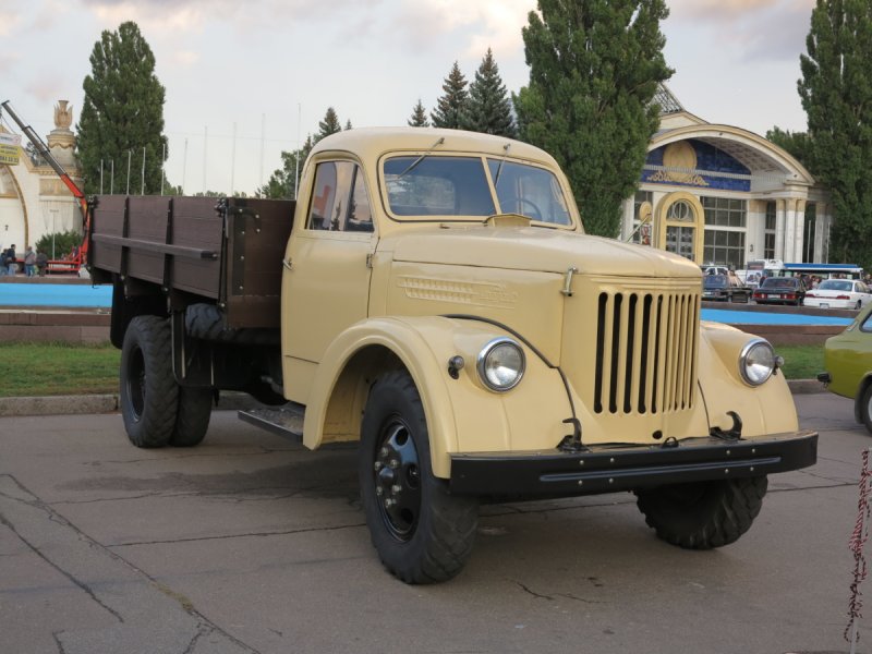 Грузовик УРАЛЗИС 355м