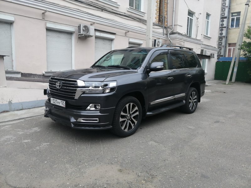 Toyota Land Cruiser 200 Tuning Land