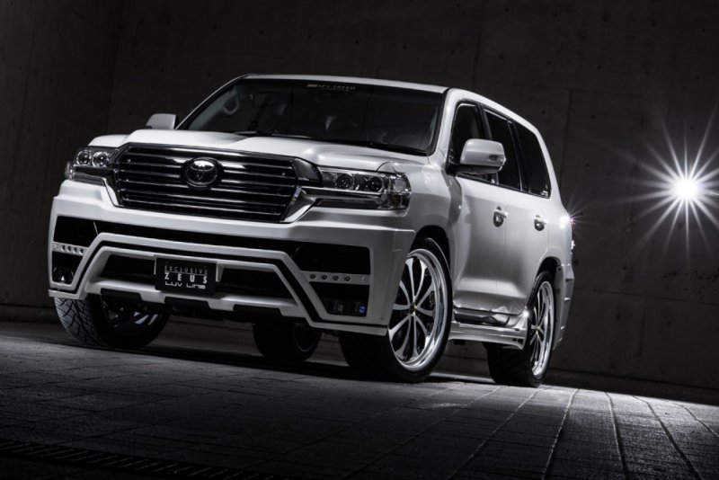 Toyota Land Cruiser 200 обвес