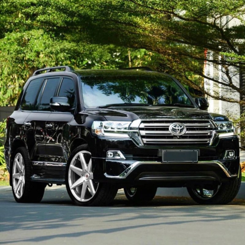 Toyota Land Cruiser 200 Wald Black Bison