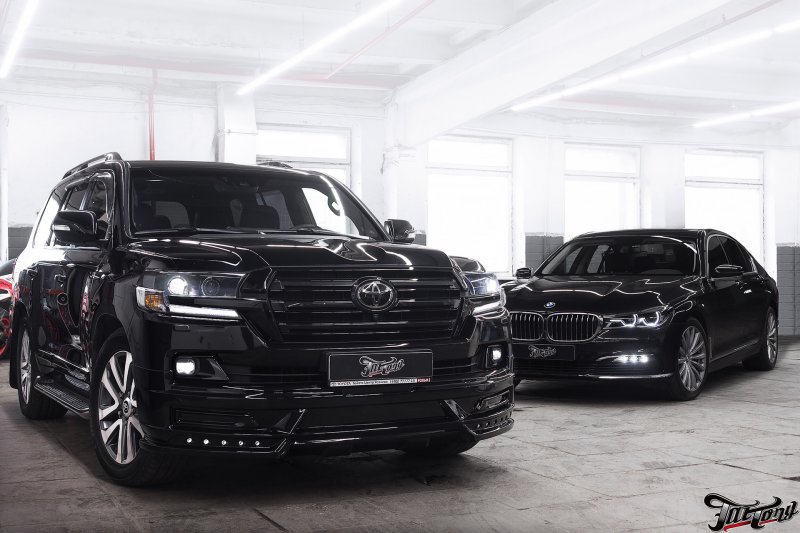 Land Cruiser 200 Tuning Black