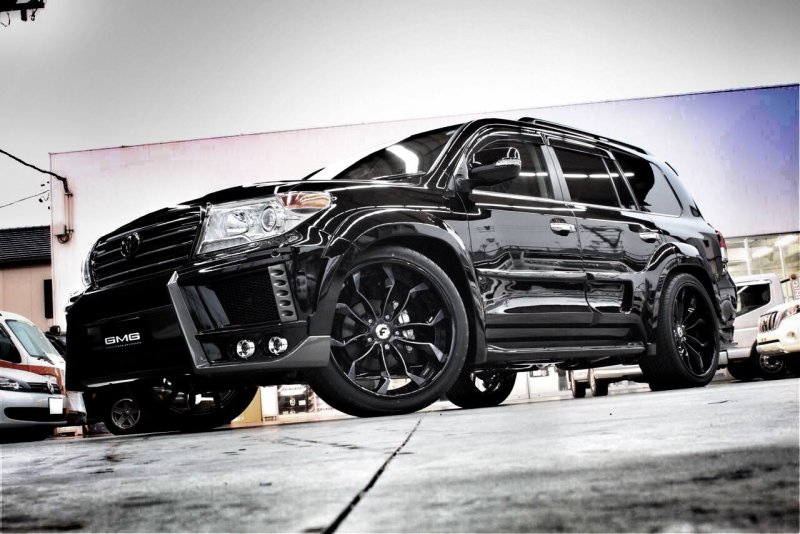 Toyota Land Cruiser 200 Tuning Land