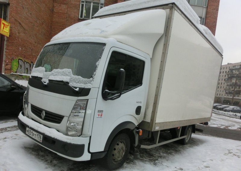 Грузовик Renault Maxity