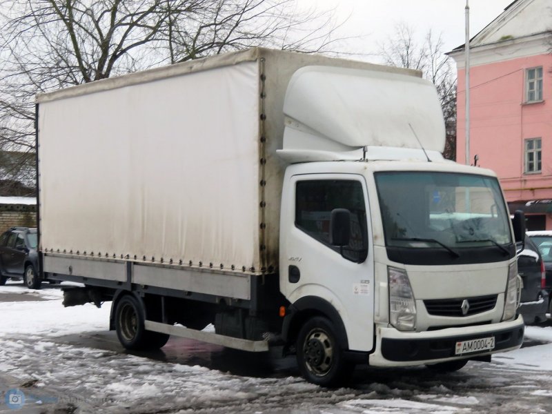 2008 Renault Maxity