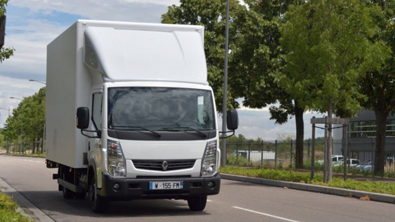 Renault Maxity 1 поколение
