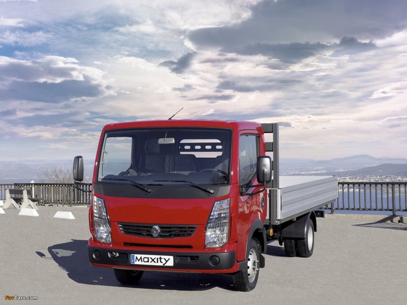 2008 Renault Maxity