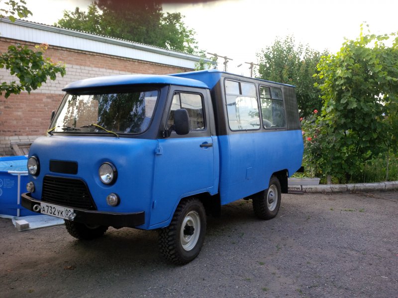 УАЗ 452 (3303) С будкой автоклуб