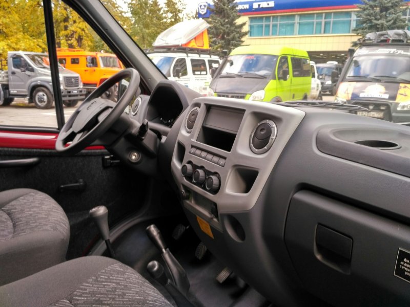 Газель Некст со спальником внутри