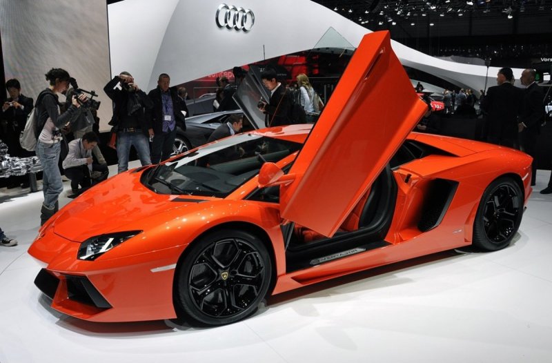 Lamborghini Aventador lp700-4 2011