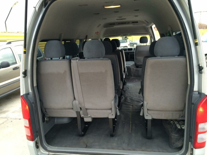 Toyota Hiace h200 2009