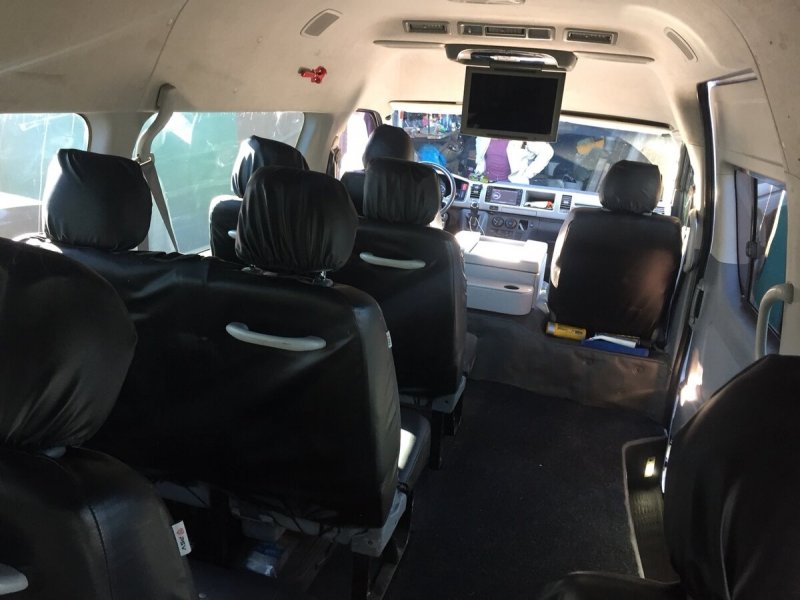 Toyota Hiace 2008 салон