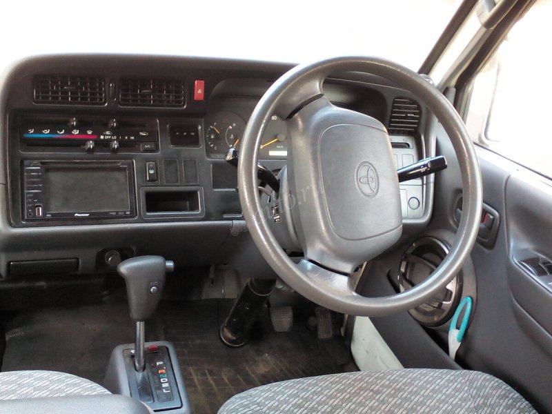 Toyota Hiace h100 салон