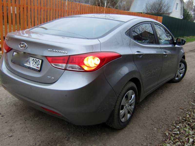Hyundai Elantra седан (MD, UD) 1.6