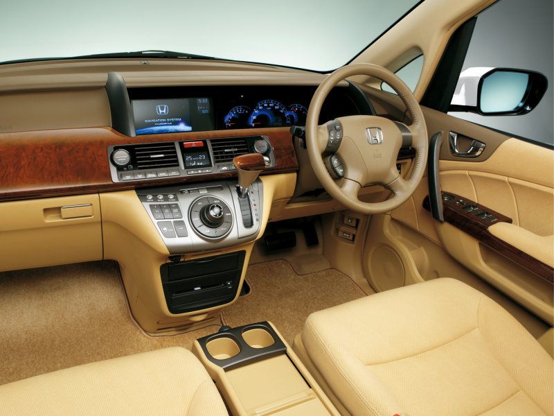 Honda Elysion 2004 салон