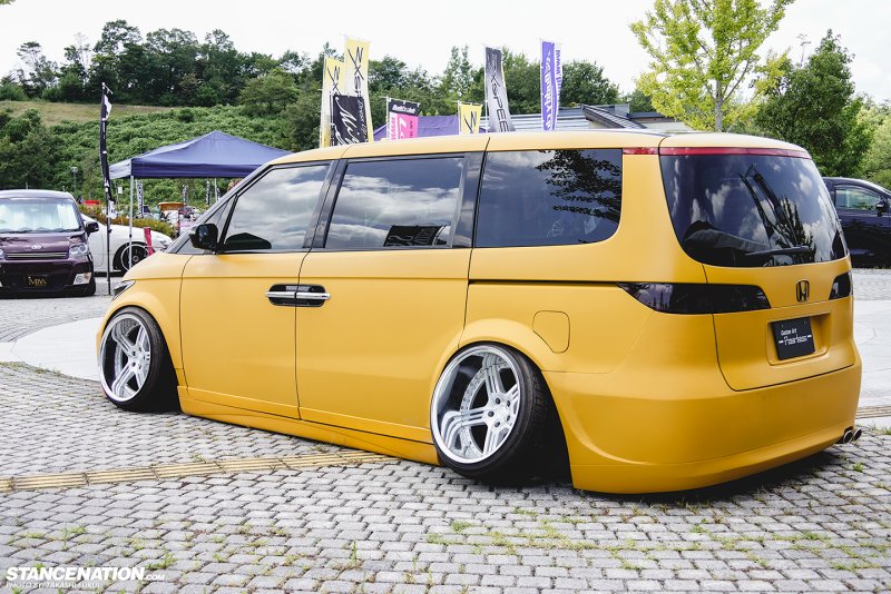 Honda Elysion стенс