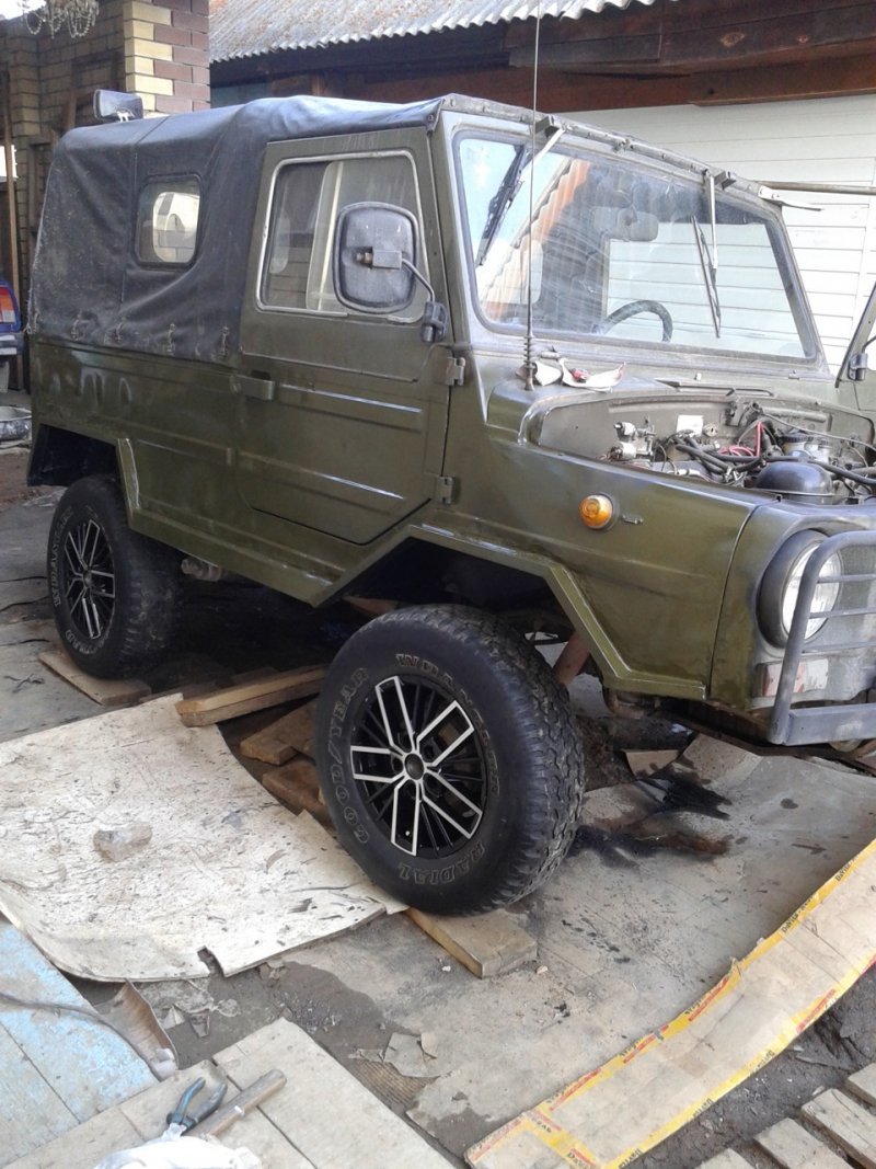 ЛУАЗ-13019 геолог