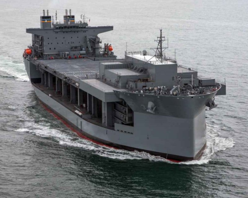 Экспедиционная морская база USS Lewis b Puller ESB 3
