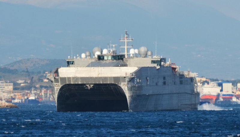 Десантный корабль ВМС США Юма