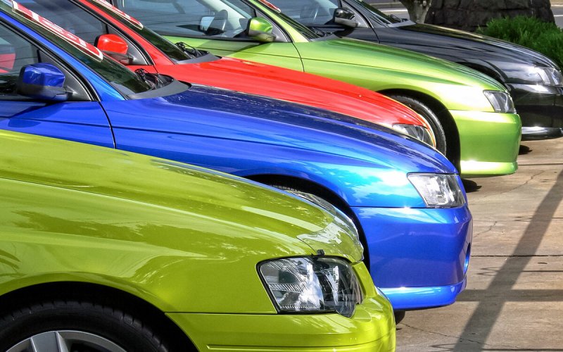 Разноцветные автомобили