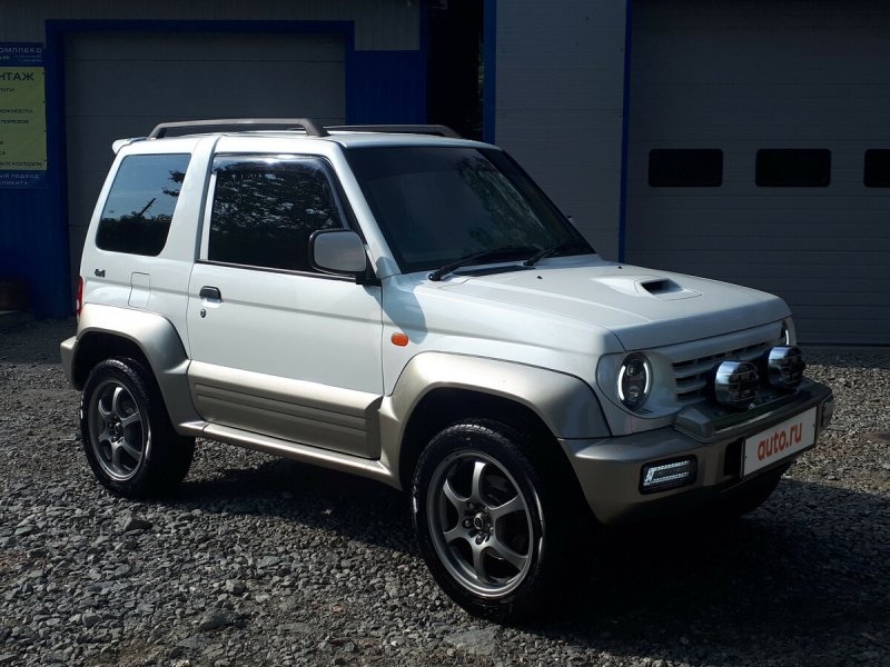 Mitsubishi Pajero Junior