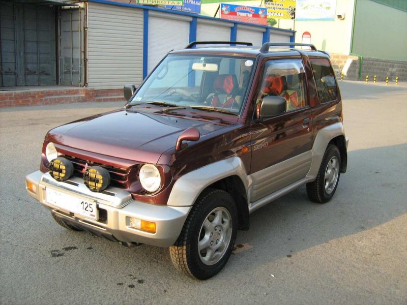 Mitsubishi Pajero Jr