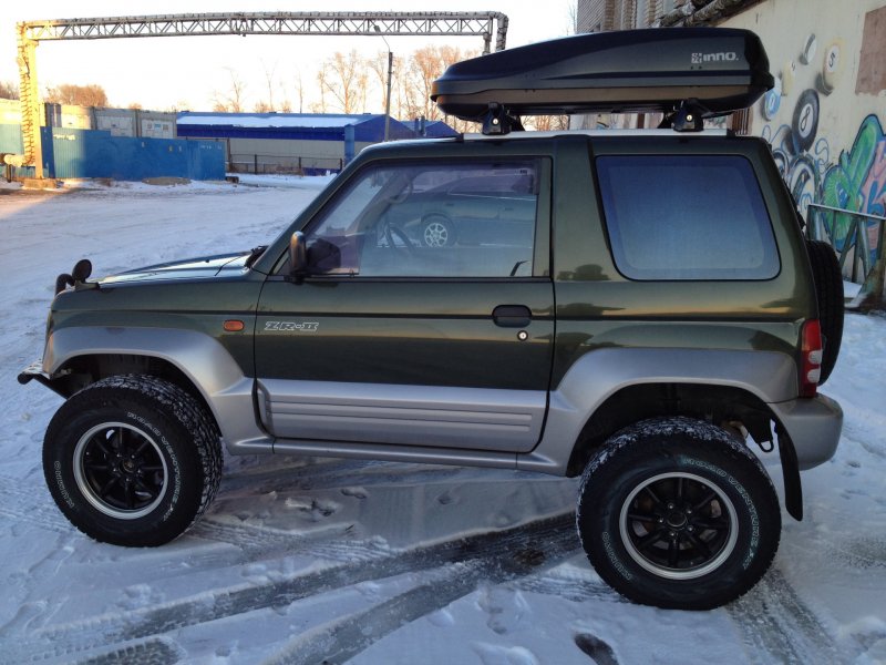 Mitsubishi Pajero Junior, 1996