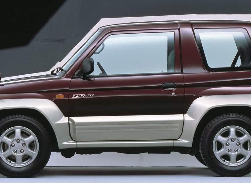 Pajero Junior 1999