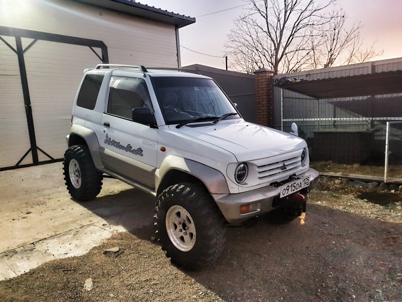 Mitsubishi Pajero Junior