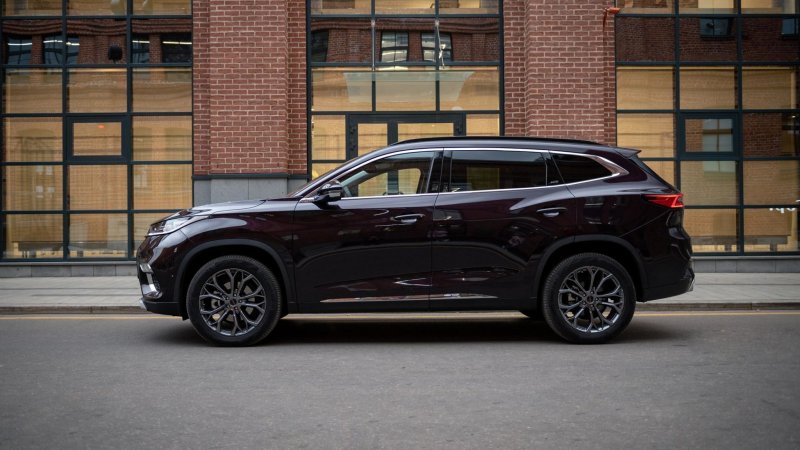 Китайский кроссовер Chery Exeed TXL, 2020