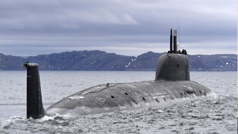 Атомную подлодку «Красноярск».