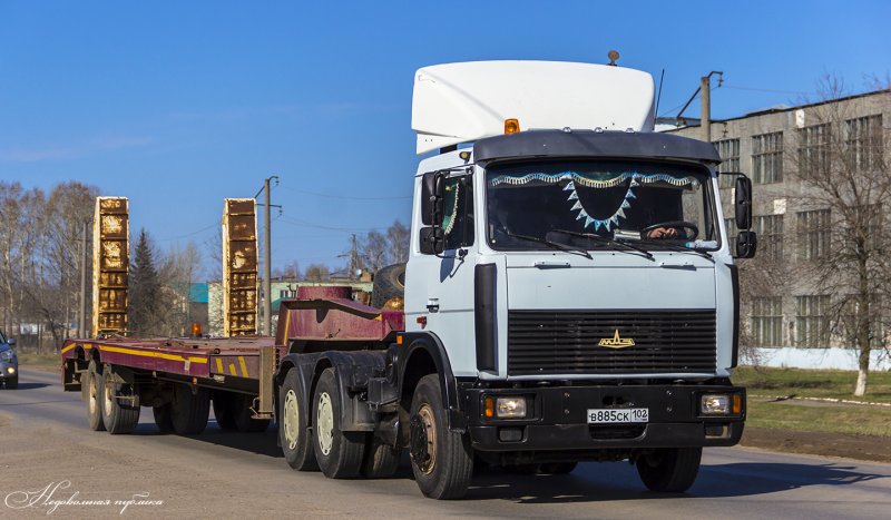МАЗ 6422