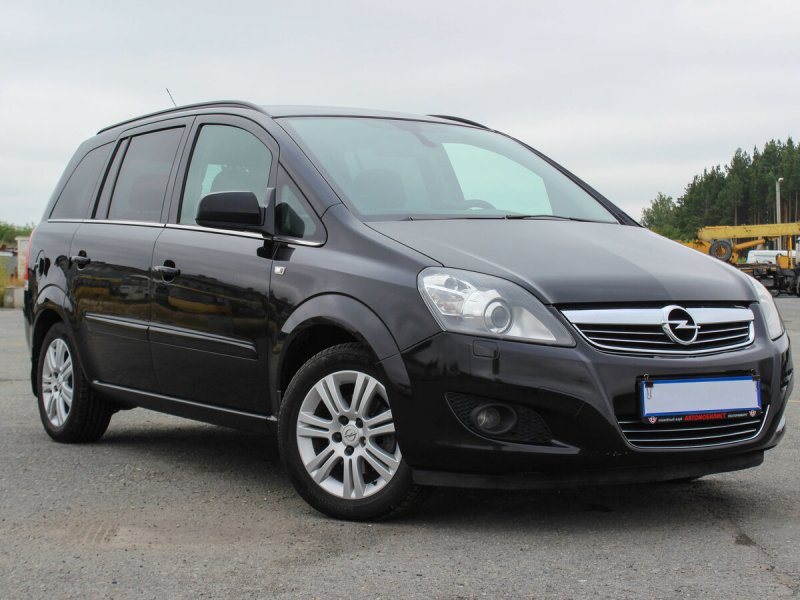 Opel Zafira 1